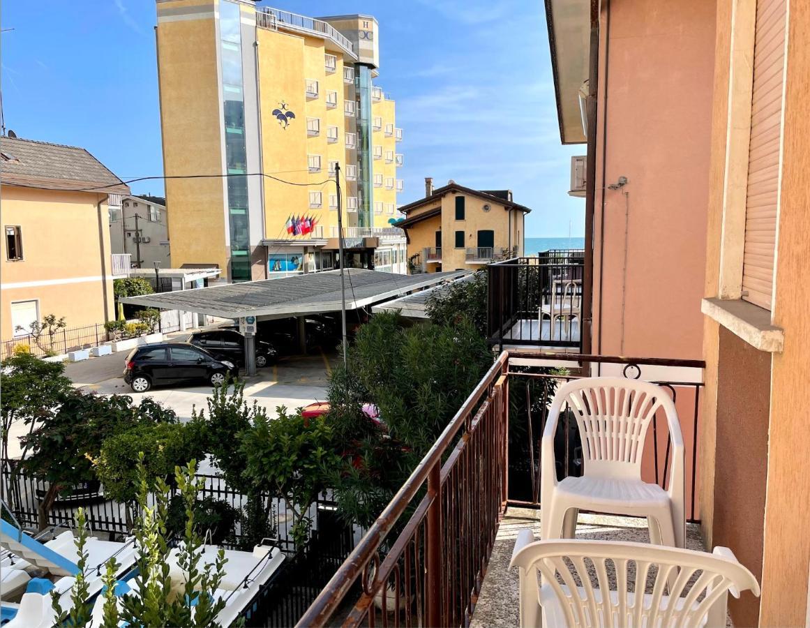 Appartamento Palma Carraro Immobiliare Jesolo - Family Apartments Ngoại thất bức ảnh